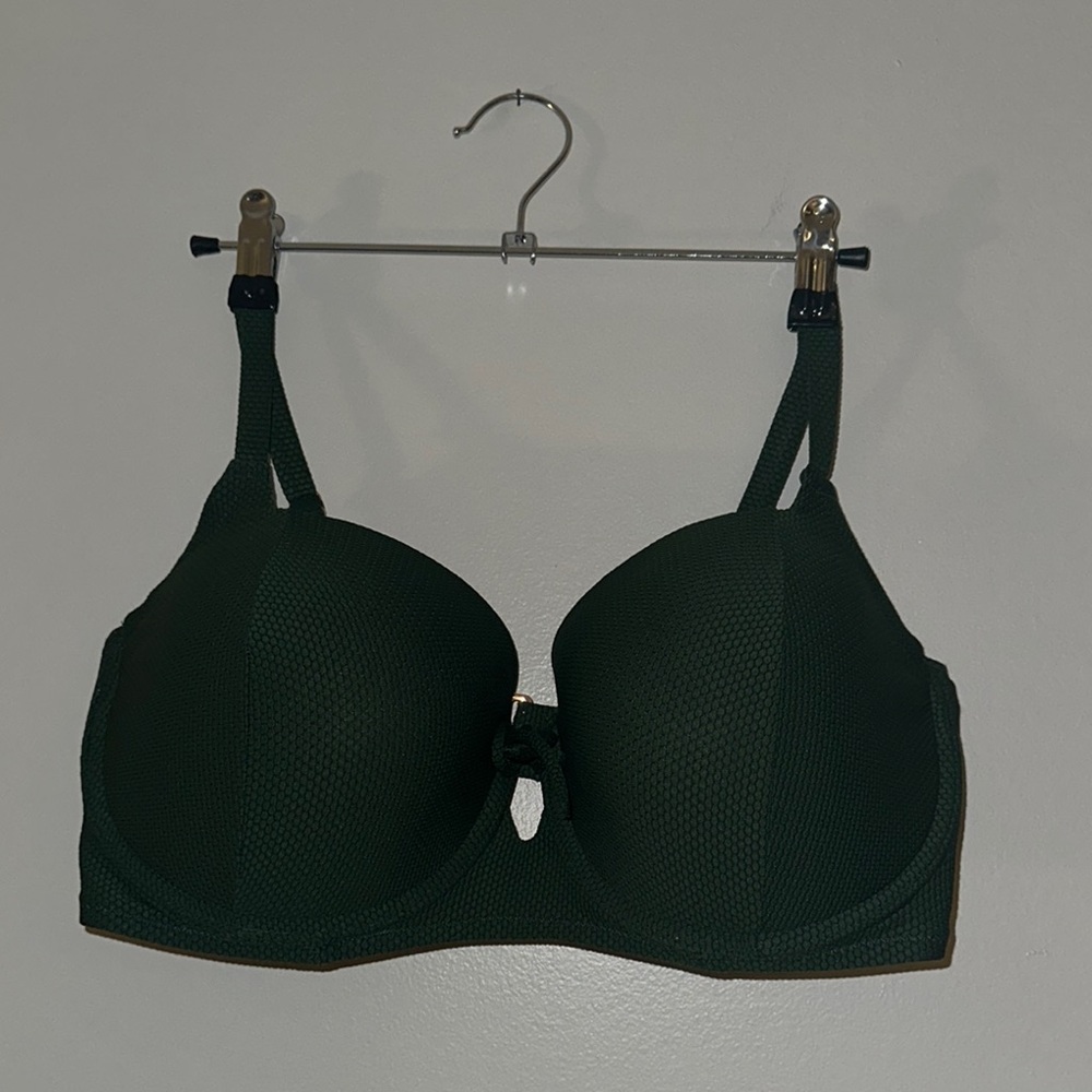 Green Bikini with Full Coverage and Adjustable Straps